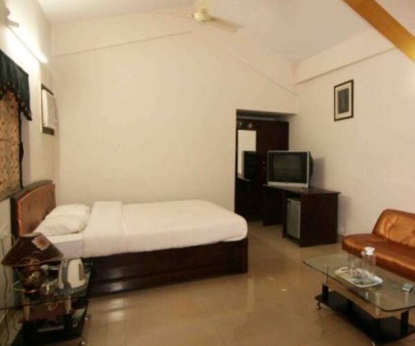 Aanad Guest House, Goa 5